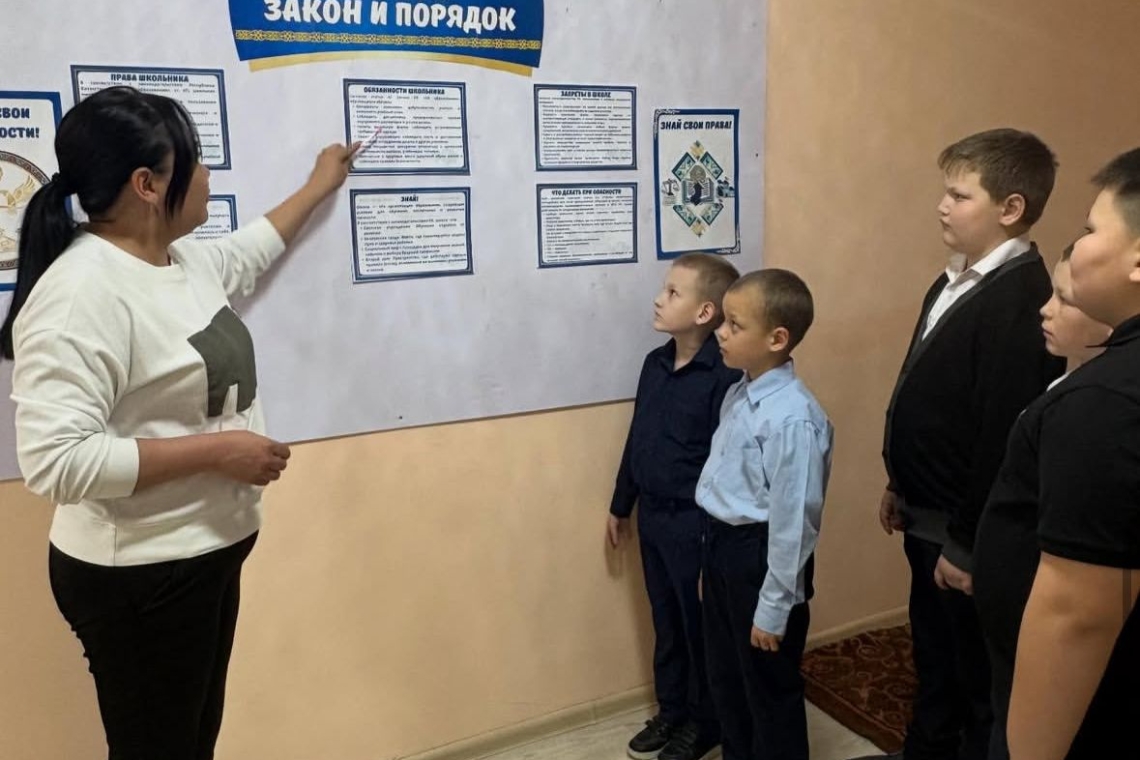 В рамках месячника "Закон и порядок" была проведена лекция.